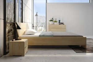Łóżko drewniane sosnowe ze skrzynią na pościel Skandica VESTRE Maxi & ST / 200x200 cm, kolor orzech